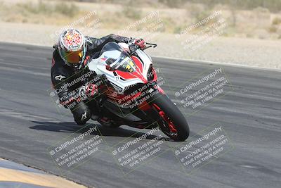 media/May-05-2025-Moto Forza (Mon) [[3c1838c5e5]]/2-B Group/Session 2 (Turn 7 Inside)/